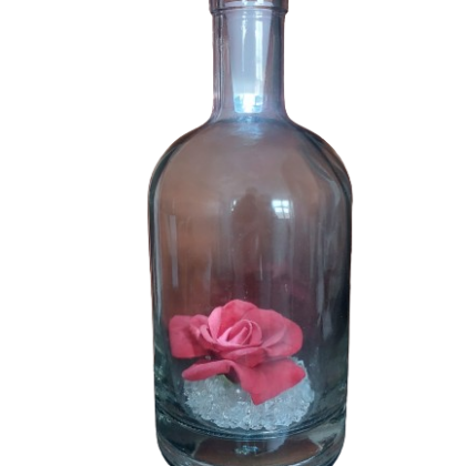 Glasflasche mit einer Rose und LED Beleuchtung